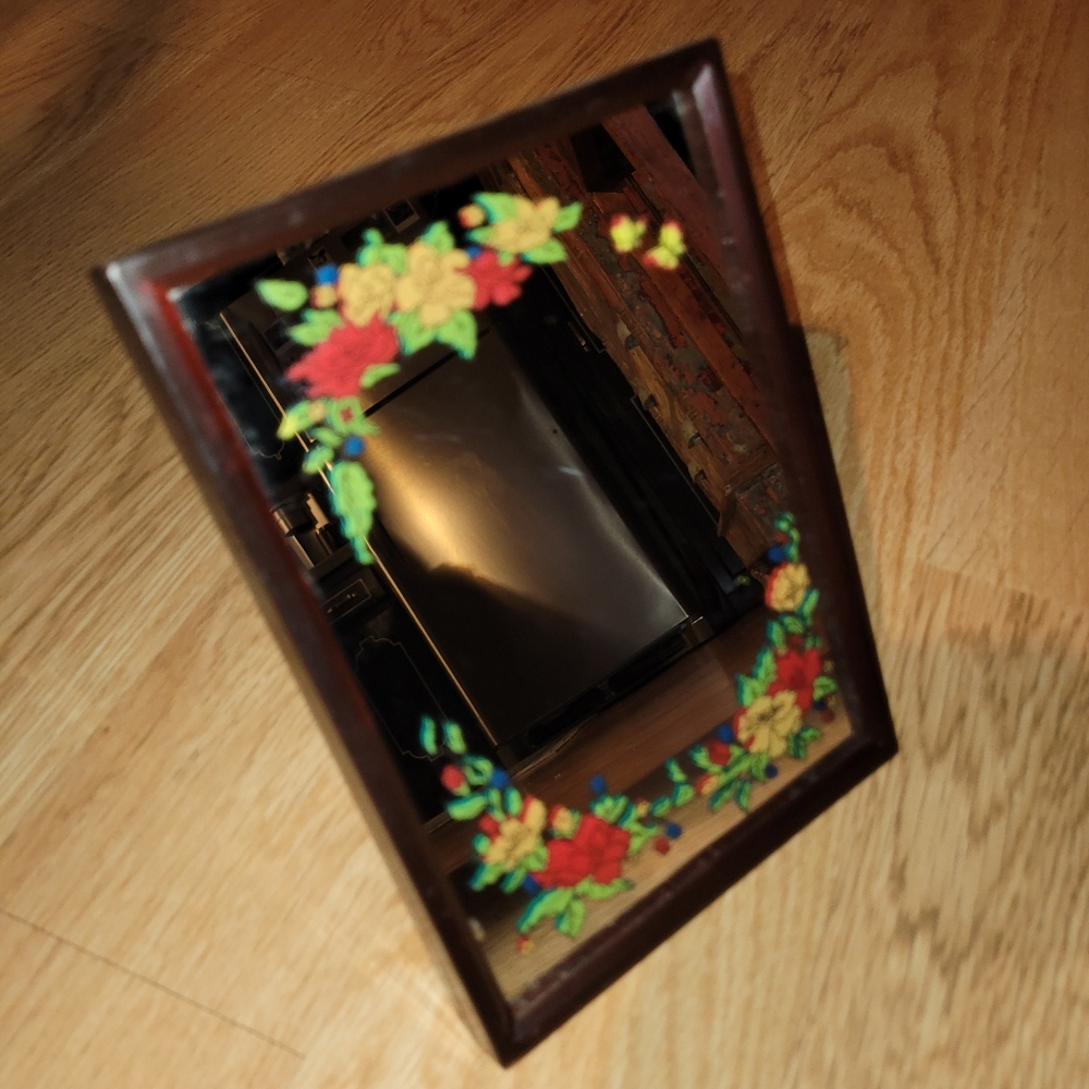 Vintage Yaps Mirrored Music Box
